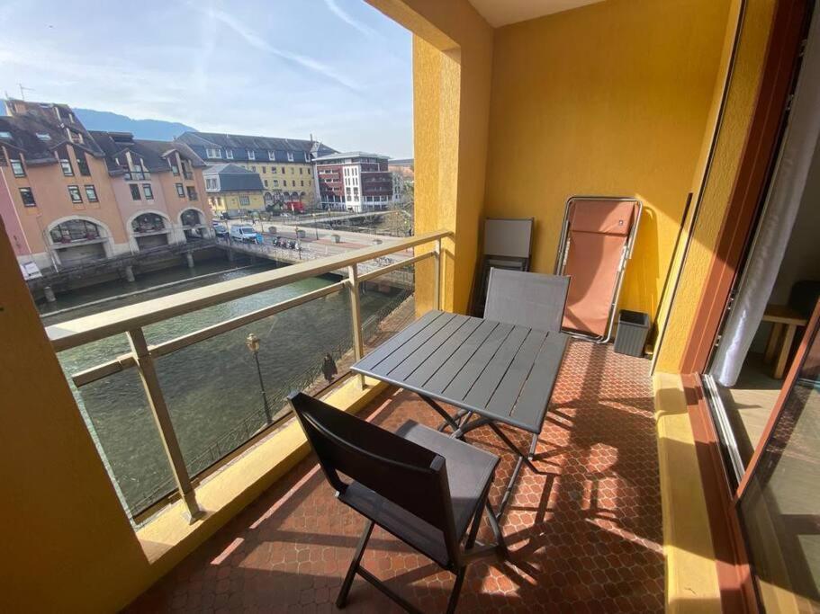 Quai Des Cordeliers, Balcon Et Vieille Ville Annecy Kültér fotó