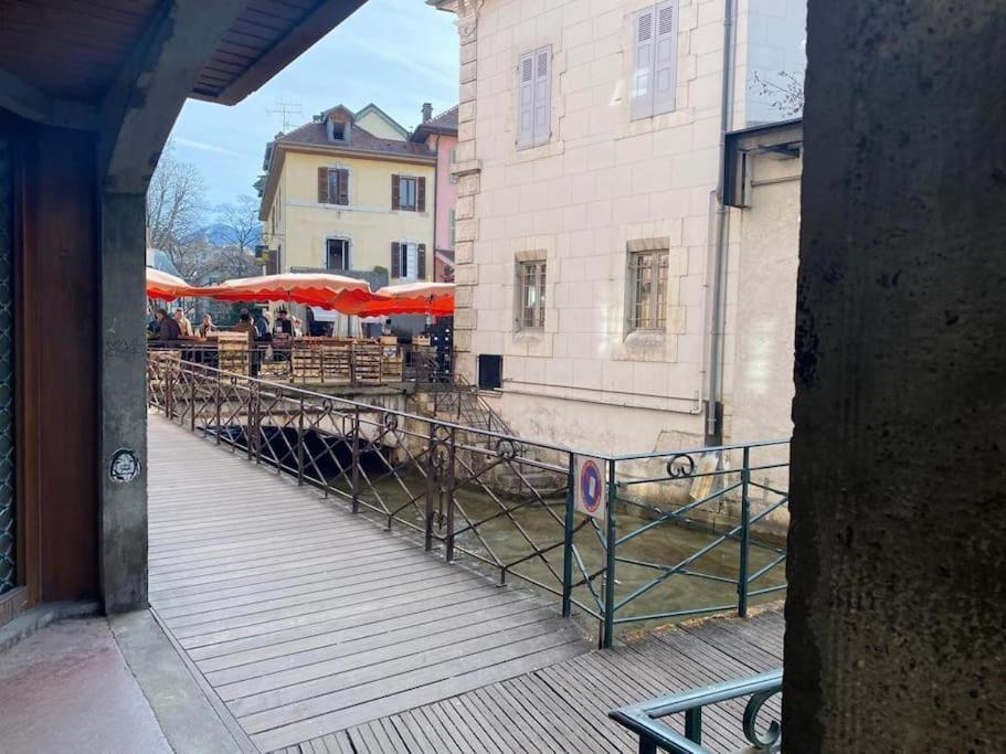 Quai Des Cordeliers, Balcon Et Vieille Ville Annecy Kültér fotó